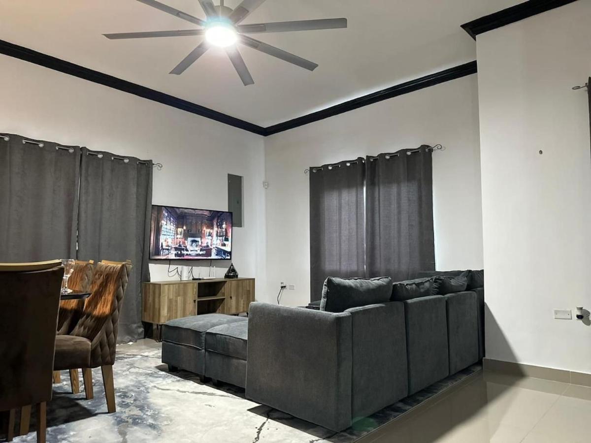 Brand New Pool Manor Park With Wifi Centrally-Located Kingston Exterior photo