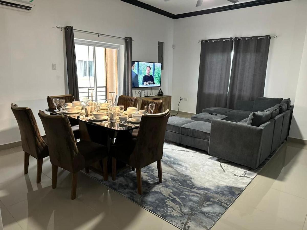 Brand New Pool Manor Park With Wifi Centrally-Located Kingston Exterior photo